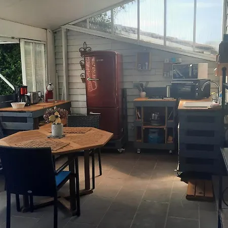 Fisherman's House-style For 2 People - Maison Style De Pecheur Pour 2 *